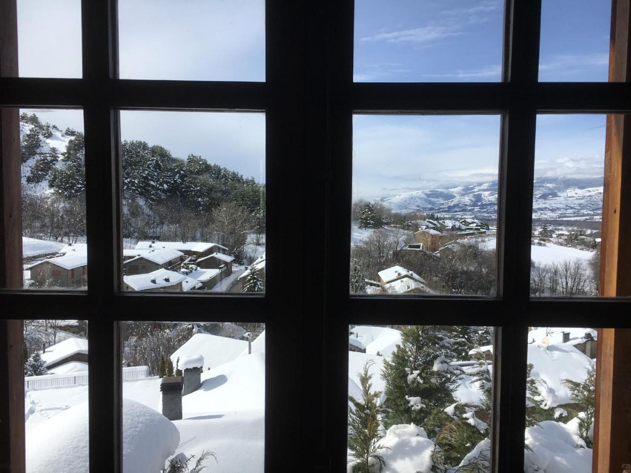 La Caseta De Queixans Con Chimenea Puigcerdà 외부 사진